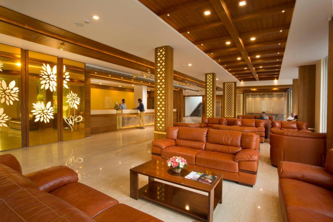Guruvāyūr Blue Serene Resort מראה חיצוני תמונה
