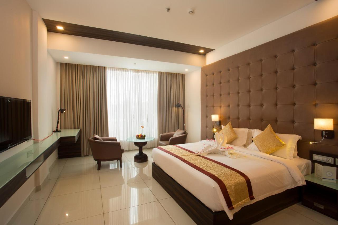 Guruvāyūr Blue Serene Resort מראה חיצוני תמונה
