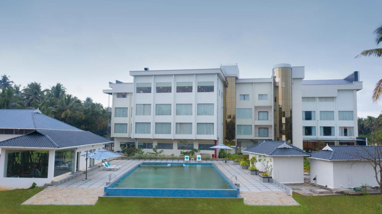 Guruvāyūr Blue Serene Resort מראה חיצוני תמונה