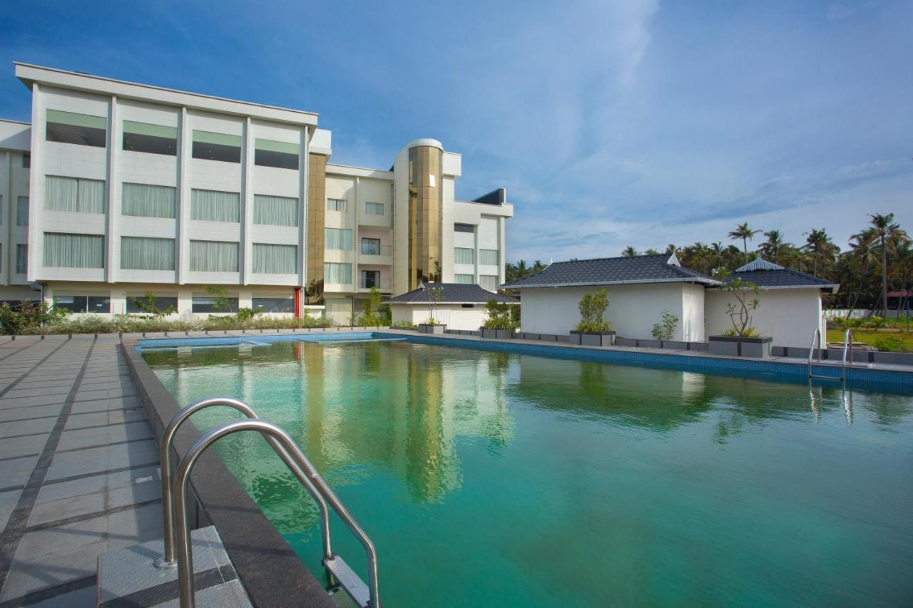 Guruvāyūr Blue Serene Resort מראה חיצוני תמונה