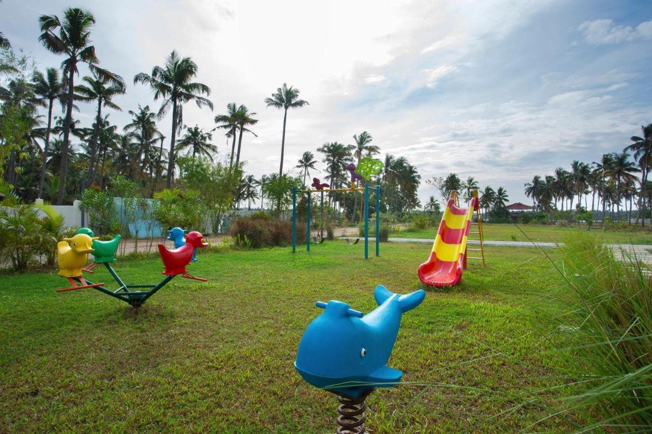 Guruvāyūr Blue Serene Resort מראה חיצוני תמונה