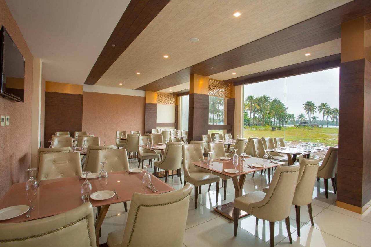 Guruvāyūr Blue Serene Resort מראה חיצוני תמונה