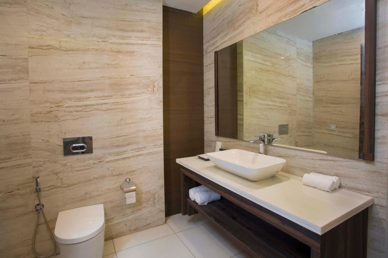 Guruvāyūr Blue Serene Resort מראה חיצוני תמונה