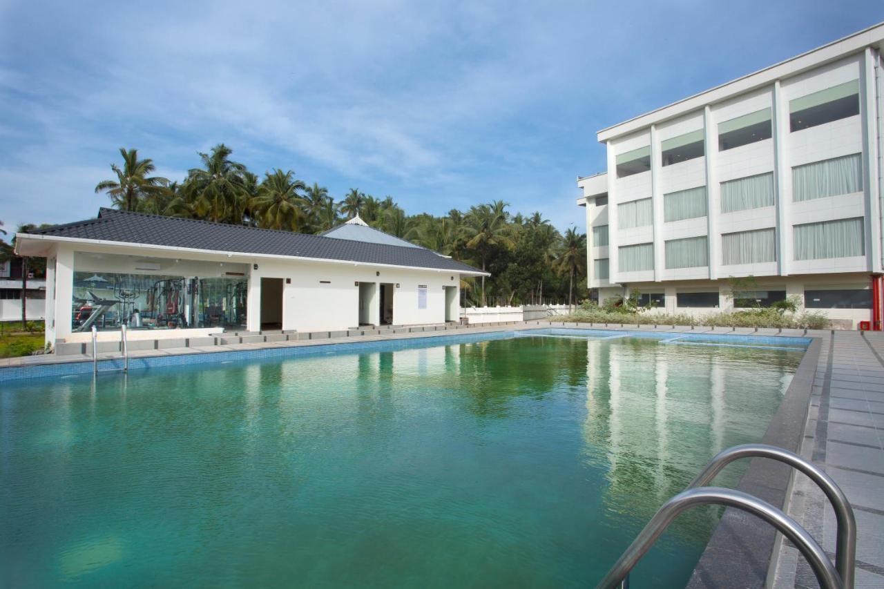 Guruvāyūr Blue Serene Resort מראה חיצוני תמונה